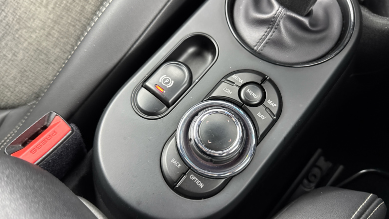 MINI Hatchback 135kW Cooper S Level 2 33kWh 3dr Auto Electric Hatchback